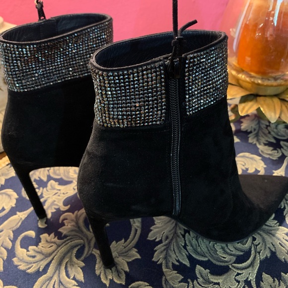 Stuart Weitzman Suede sparkling boots. - Picture 5 of 8